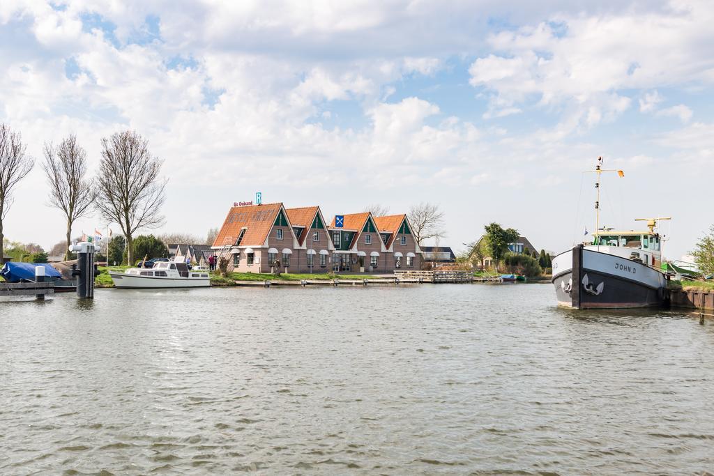 Hotel Restaurant De Buizerd Langedijk Eksteriør bilde